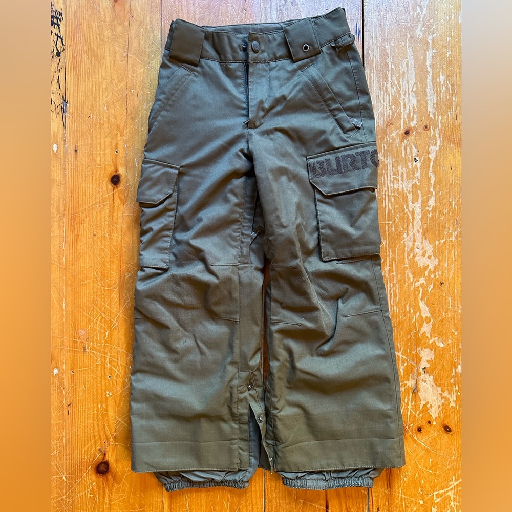 Burton boys snowboard ski pants size XS.